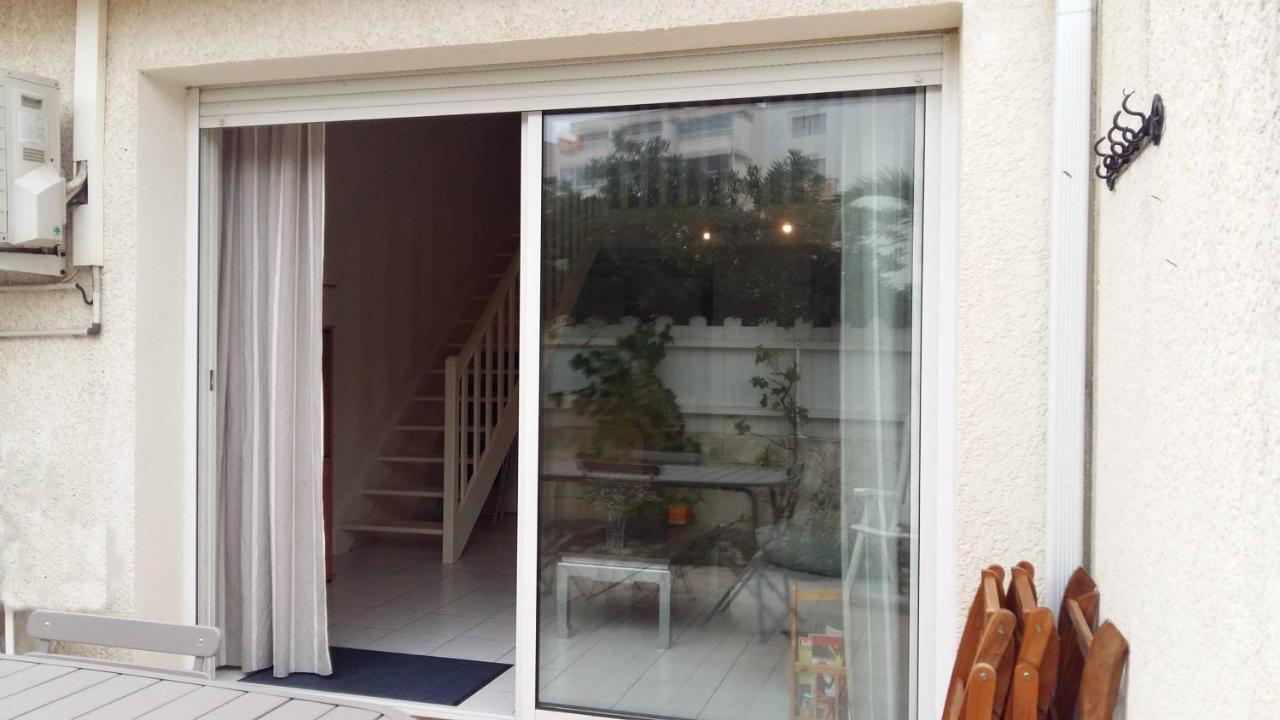 coquette villa climatisée 100m de la mer avec wifi Canet-en-Roussillon Extérieur photo